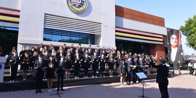 Törendeki sözleri sosyal medyaya yansıyan öğretmen gözaltına alındı
