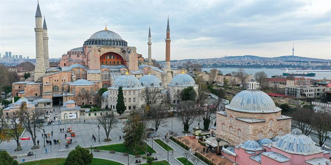 Ayasofya yabancı turistlere ücretli olacak