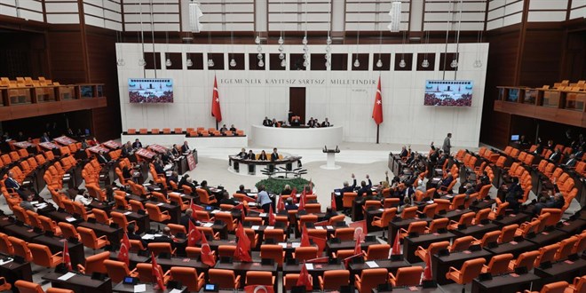 TBMM'de milletvekillerine 'sigara yasağı' uyarısı
