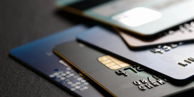 Yksek faiz geri adm attrmad: Kredi kart borcu yzde 180 artt