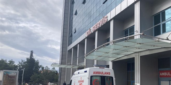 Burdur'da tadilat yaparken çatıdan düşen işçi hayatını kaybetti