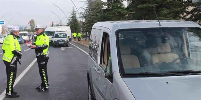 Uşak'ta trafik kazasında yaralanan genç hayatını kaybetti