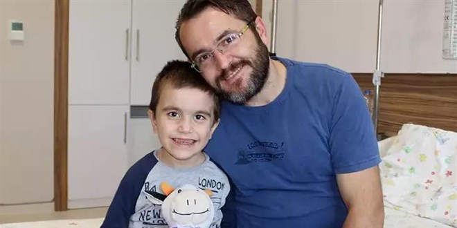 Oğluna böbreğini bağışlayan baba: O benim parçamdı, bir parçam daha ona geçti
