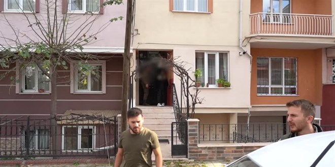 Evdeki altınları bozduran lise öğrencisi, 160 bin lirayı dolandırıcılara kaptırdı