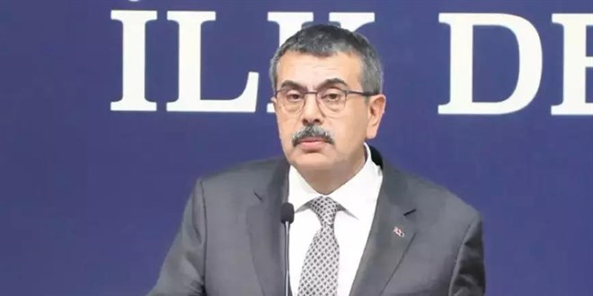 Öğretmen Akademilerinde ilk ders Bakan Tekin'den