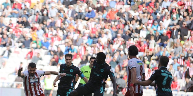 Adana Demirspor'un deplasman talihsizliği devam ediyor