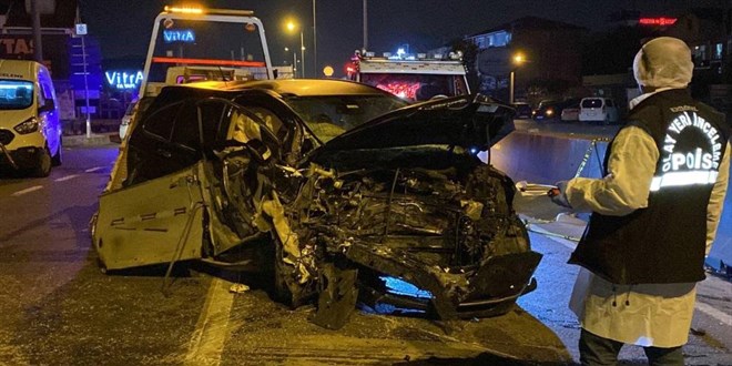 Feci kaza hamile kadını ve bir çocuğu hayattan kopardı: 10 yaralı