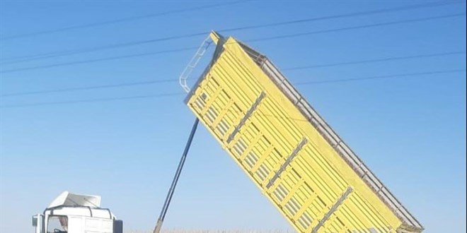 Damperi yüksek gerilim hattına temas eden kamyon şoförü hayatını kaybetti
