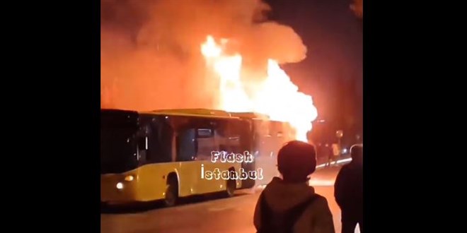 Başakşehir'de bir İETT otobüsü alev aldı