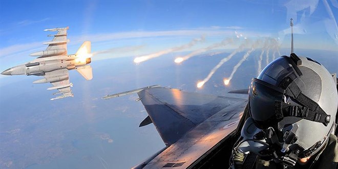 Irak'�n kuzeyine hava harekat�