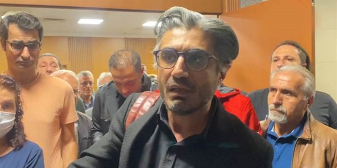 Gazeteci Barış Pehlivan hakkındaki 'kamu görevlisine hakaret' davası düşürüldü