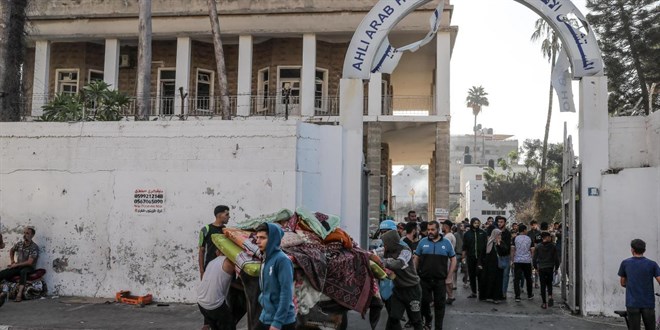 İsrail tankları Gazze'deki El-Ehli Baptist Hastanesi'ni kuşattı