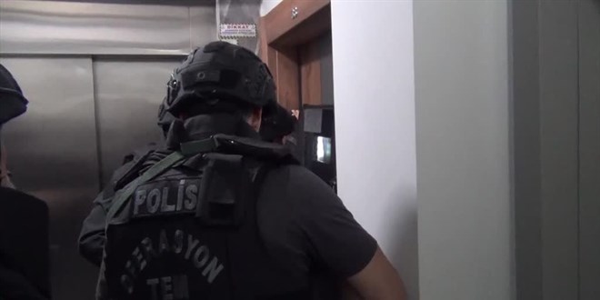 İstanbul'da terör örgütü DEAŞ'a yönelik operasyonda 10 şüpheli yakalandı