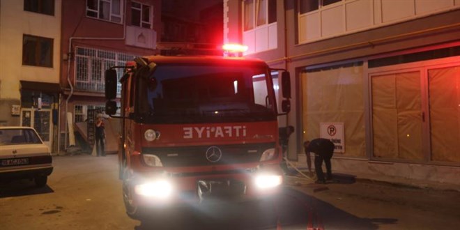 Ktahya'da ahap evde kan yangnda 1 kii ld