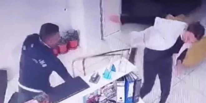 Dişi için gittiği klinikte dudağının uyuşması üzerine kadın diş hekimine saldırdı