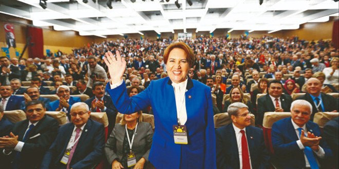 İYİ Parti'de 200 kurucudan 79'u gitti