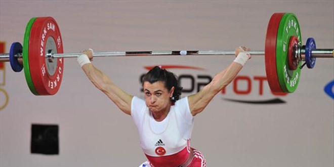 Milli halterci Nurcan Taylan, spor müşavirliğine atandı