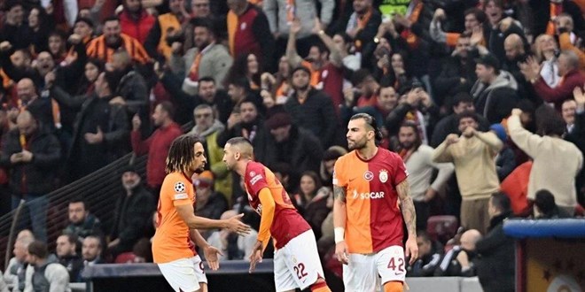 Galatasaray, Manchester United ile berabere kaldı