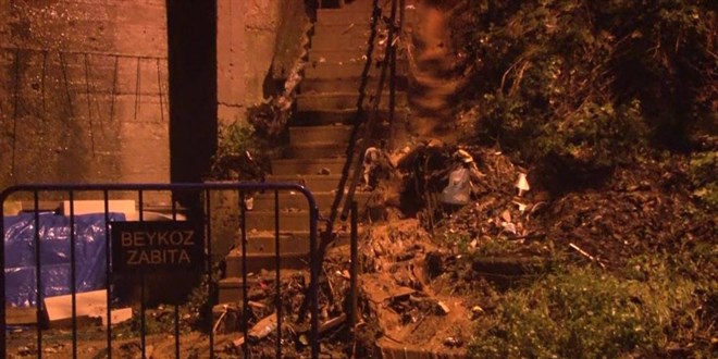 Beykoz'da toprak kayması: 3 ev boşaltıldı