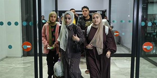 Gazze'den tahliye edilen Trk vatandalar stanbul'a geldi