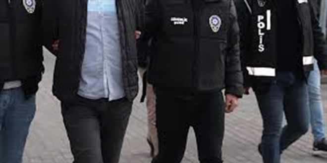 Edirne'de polis memuruna yumruk atan tr srcs tutukland