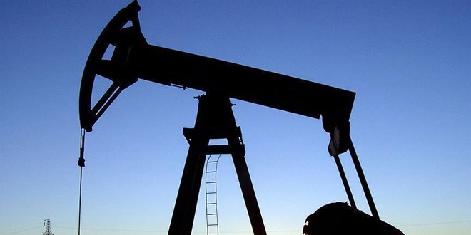 Brent petrolün varil fiyatı 77,23 dolar