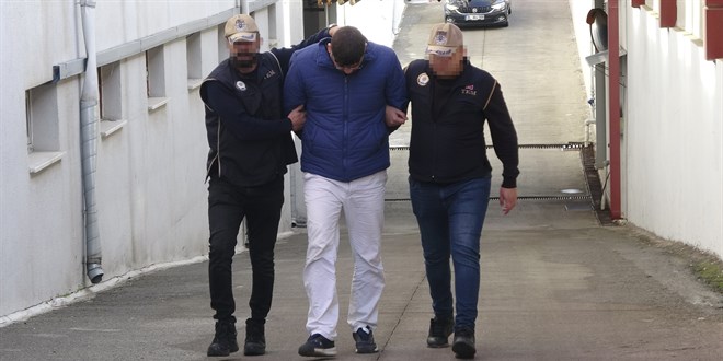 Adana'da FETÖ şüphelisi yakalandı