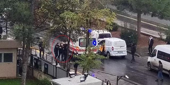 Adliyede çıkan kavgada atılan damacana kadın polisin burnunu kırdı: 4 gözaltı