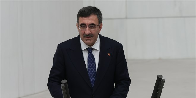 'Ekonomi politikalarını kararlılıkla uygulamaya devam edeceğiz'