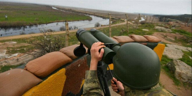 Yunanistan'da, Meriç Nehri kıyısına 35 kilometrelik ilave çelik çit yapımına başlandı