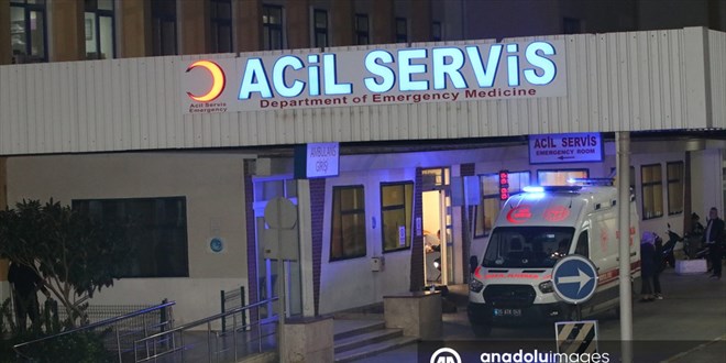 zmir'de evde kan yangnda dumandan etkilenen emekli astsubay ld