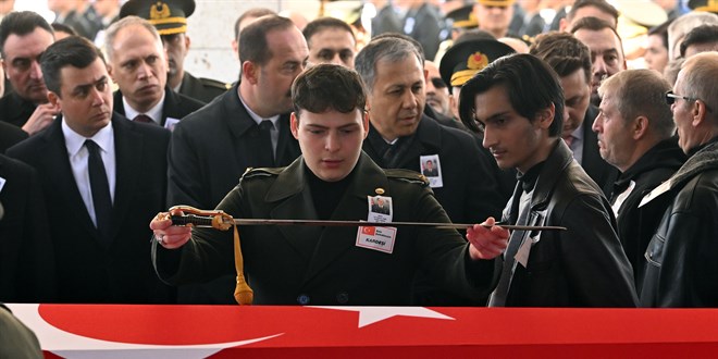 Şehit Piyade Teğmen Eril Alperen Emir son yolculuğuna uğurlandı