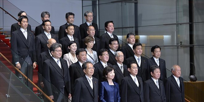 Japonya'da yolsuzluk iddiaları sonrası kabine değişti
