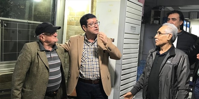 Kıraathanedeki kavgaları sosyal medyada gündem olan kişiler aynı yerde barıştı
