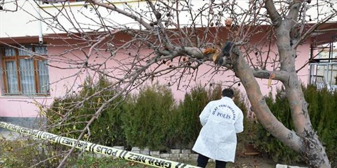 Konya'da anten tamir ederken balkondan düşen kişi öldü
