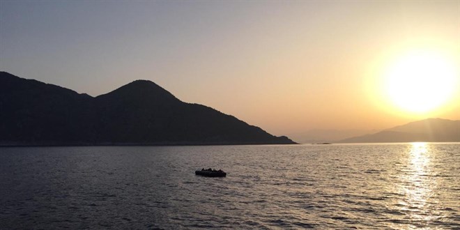 Bodrum açıklarında 24 düzensiz göçmen yakalandı