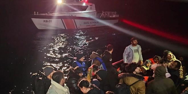 Bodrum açıklarında 89 düzensiz göçmen yakalandı