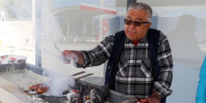 Depremden kurtulup yeni hayata başladı, kanseri yendi