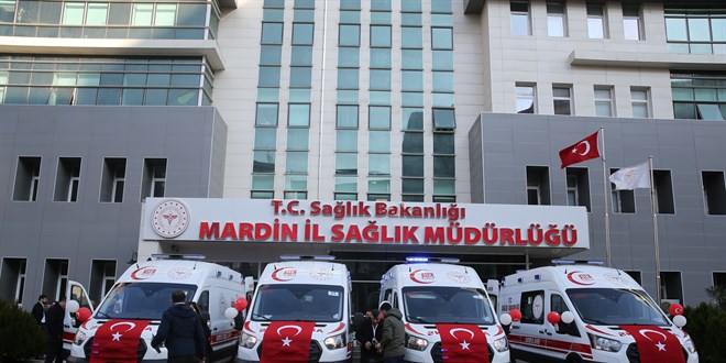 Salk Bakanlnca Mardin'e gnderilen 4 ambulans hizmete alnd
