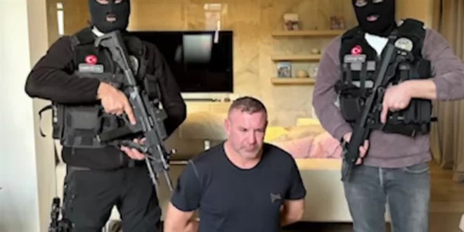 Kırmızı bültenle aranan Eric Schroeder, İstanbul'da yakalandı