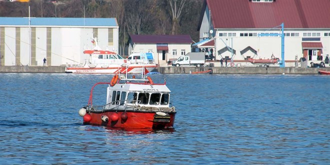 Zonguldak'ta kayp 7 denizciyi arama almalar sryor
