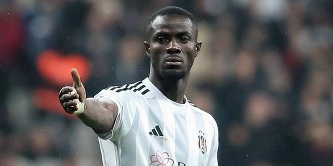 Beşiktaş'ta ilk ayrılık gerçekleşti