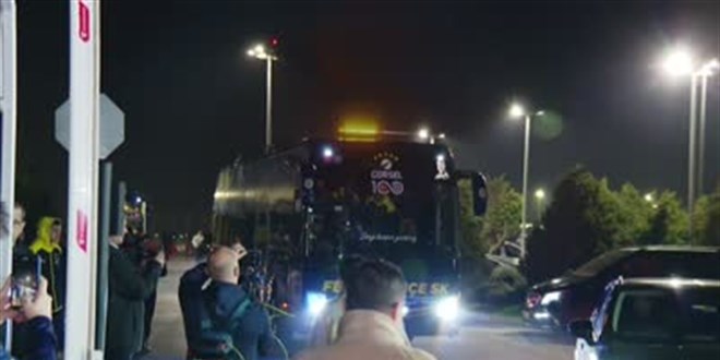 Fenerbahçe kafilesi, İstanbul'a döndü