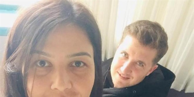 7 aylık hamile eşini bıçaklayarak öldürdü