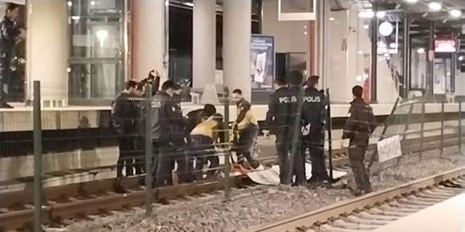 Gece kulübünde kavga eden alkollü şahıs, Marmaray'dan atlayarak intihar etti
