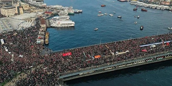 Şehitler ve Gazze için tek yürek: Teröre lanet, Filistin'e destek