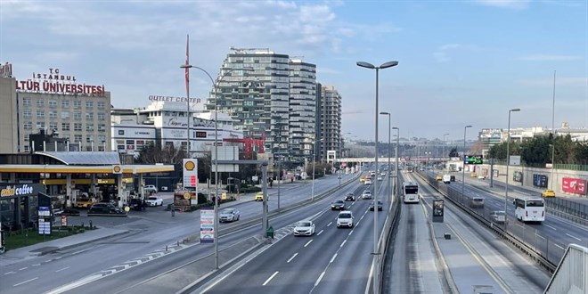 İstanbul'da yeni yılın ilk gününde trafik yüzde 1'e düştü