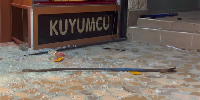 Bursa'da bir kuyumcu soyuldu