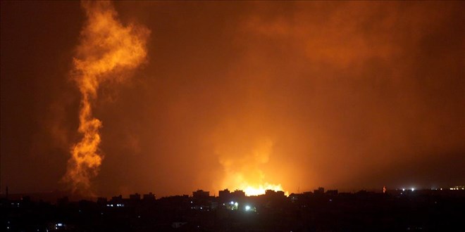 srail'in gece Gazze eridi'ne dzenledii saldrlarda en az 18 Filistinli ldrld