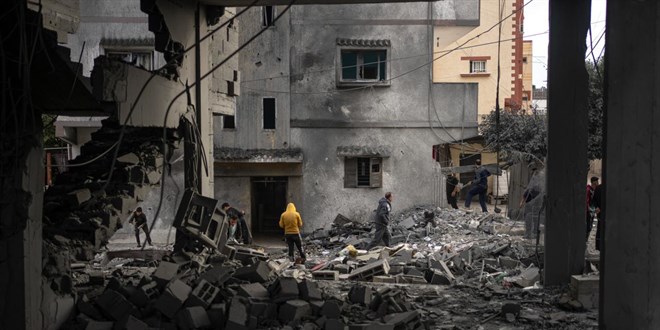 srail'in Gazze'de ldrd Filistinli says 23 bini at